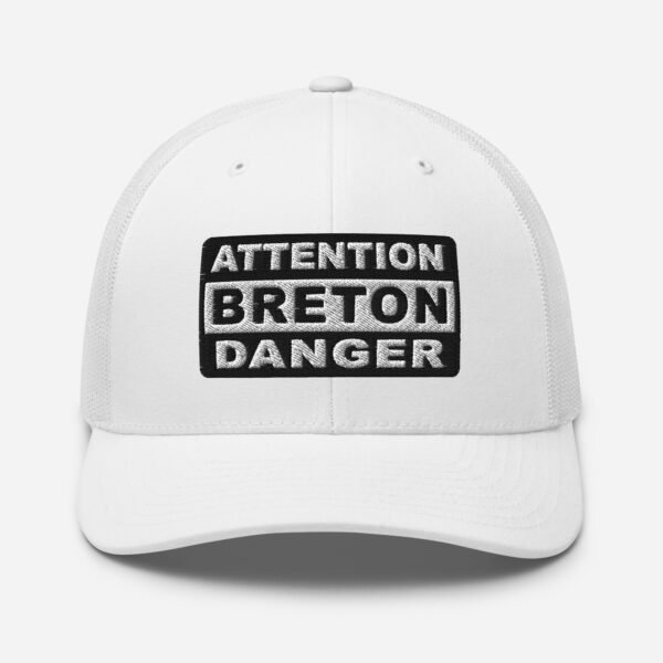 casquette trucker attention breton danger ln blanc 1 casquette trucker attention breton danger ln blanc 1