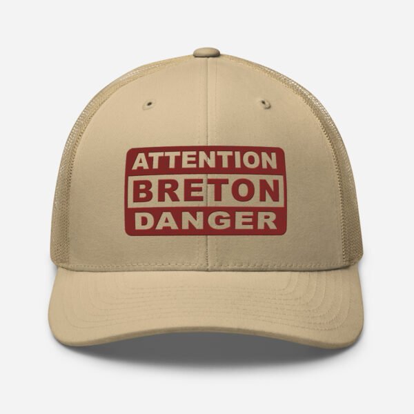 casquette trucker coloree attention breton danger beige rouge casquette trucker coloree attention breton danger beige rouge