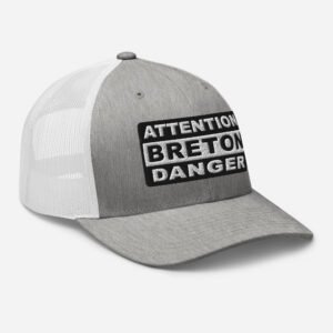 casquette trucker coloree attention breton danger blanc gris 1 casquette trucker coloree attention breton danger blanc gris 1