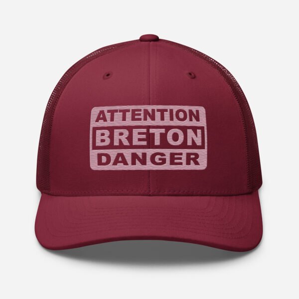 casquette trucker coloree attention breton danger bordeaux rose casquette trucker coloree attention breton danger bordeaux rose