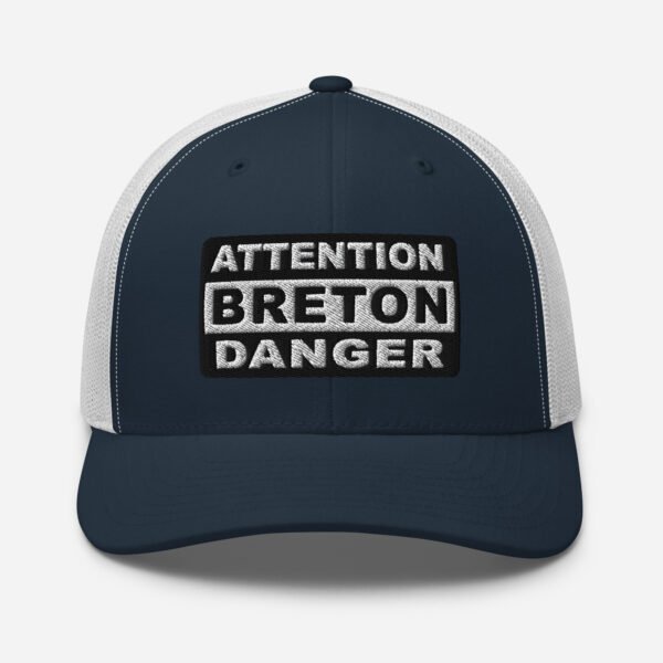casquette trucker coloree attention breton danger marine blanc 2 casquette trucker coloree attention breton danger marine blanc 2