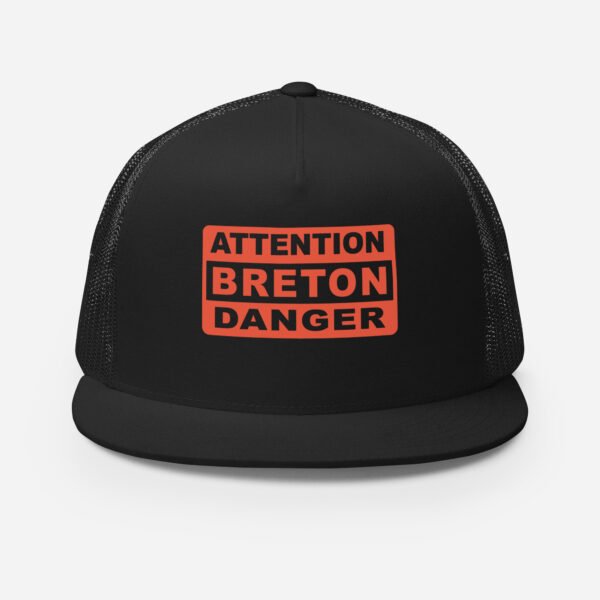 casquette trucker coloree attention breton danger rouge noir casquette trucker coloree attention breton danger rouge noir