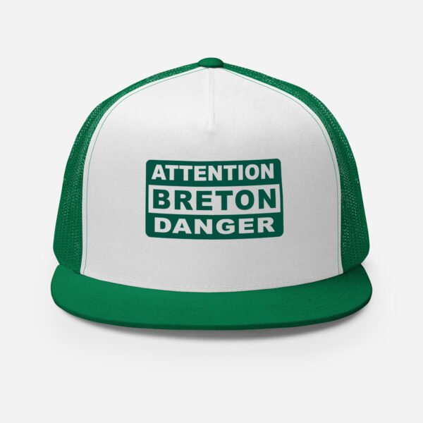 casquette trucker coloree attention breton danger vert casquette trucker coloree attention breton danger vert