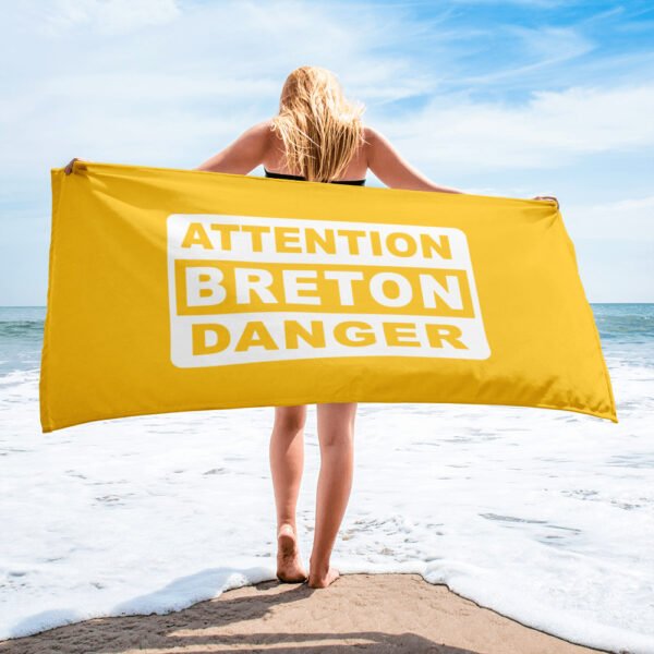 serviette sublimee attention breton danger jaune serviette sublimee attention breton danger jaune