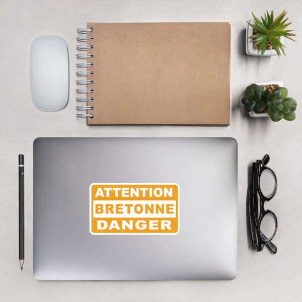 autocollant attention bretonne danger jaune tl autocollant attention bretonne danger jaune tl