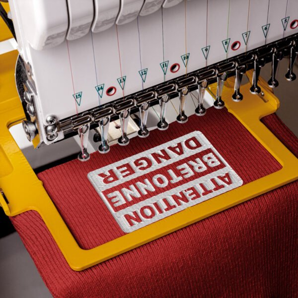 broderie bonnet femme attention bretonne danger