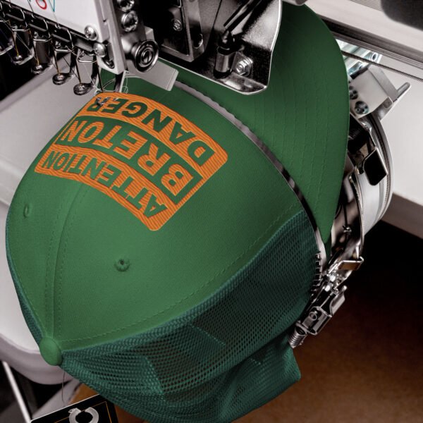 retro-trucker-hat-evergreen-front-6964291a0197a.jpg Casquette Trucker ATTENTION BRETON DANGER