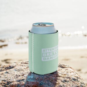 can-cooler-white-regular-12-oz-front-697fa50a221e0.jpg Porte Cannette ATTENTION BRETON DANGER