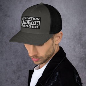 retro-trucker-hat-charcoal-black-left-6989d44c88ba0.jpg Casquette Trucker ATTENTION BRETON DANGER Noir & Blanc