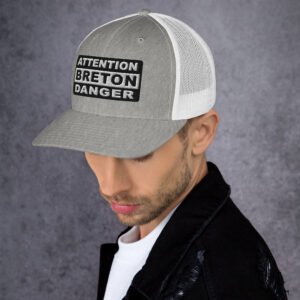 retro-trucker-hat-heather-grey-white-left-6989d44c8d662.jpg Casquette Trucker ATTENTION BRETON DANGER Noir & Blanc